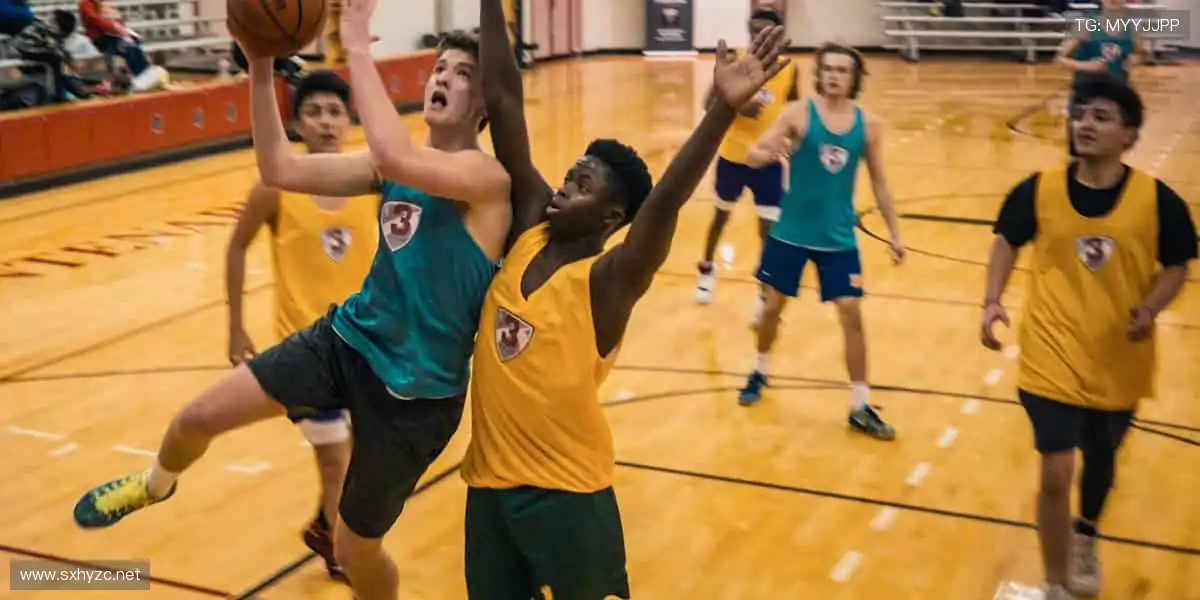 实时解说，让你不错过任何一个绝杀瞬间！🎙️🏃